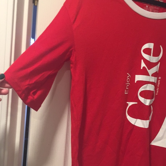 Coca-Cola M/L Red/White Logo Top - Picture 3 of 7